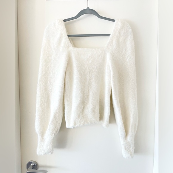 H&M White Fuzzy Knitwear - Picture 3 of 4